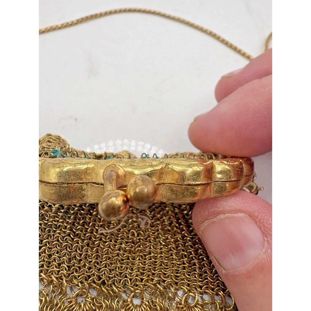 Antique Gilt Chainmail Mesh Coin Purse Evening Bag Vintage Kiss Lock 1940s Gold